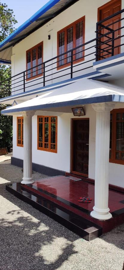 Soly'S Villa Homestay Munnar Kültér fotó